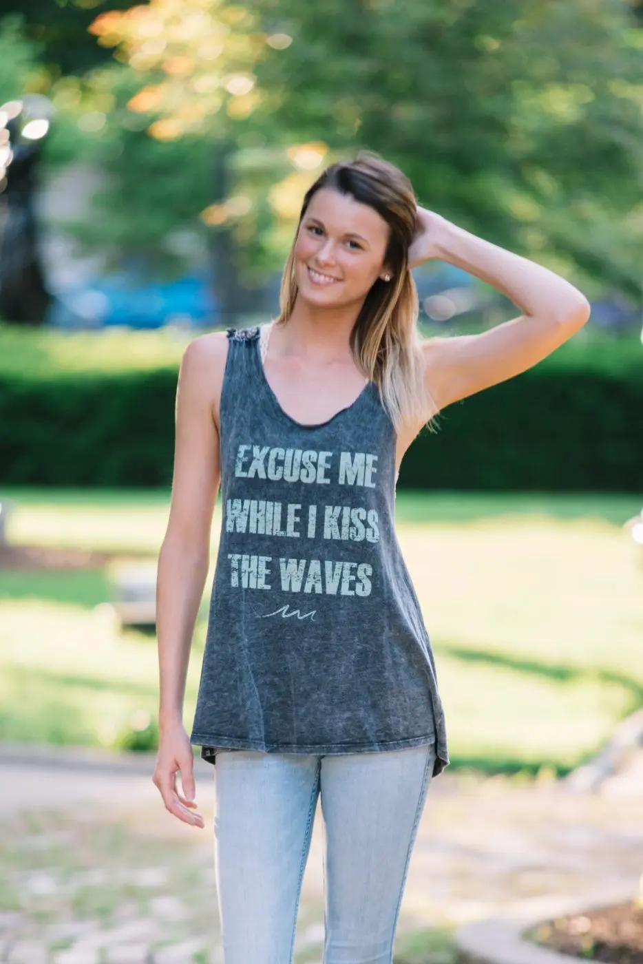 Kiss the waves tank